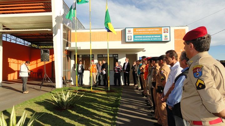 Em data de 22 de junho de 2012,  foi inaugurado o Posto de Bombeiro Comunitário do Município de Terra Rica