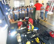 13ª COREDEC – Apucarana: Encerramento da Semana de Redução de Desastres  -  Visita  de escola a Quarttel Central 
