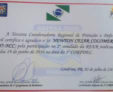 A 3ª Coordenadoria Regional de Proteção e Defesa Civil (3ª CORPDEC) agradeceu os voluntários radioamadores da região, na Solenidade Militar Alusiva ao Dia Nacional do Bombeiro, no último dia 01 (sexta feira), na sede do 3º Grupamento de Bombeiros em Londrina. 