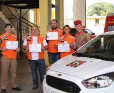 A 3ª Coordenadoria Regional de Proteção e Defesa Civil (3ª CORPDEC) agradeceu os voluntários radioamadores da região, na Solenidade Militar Alusiva ao Dia Nacional do Bombeiro, no último dia 01 (sexta feira), na sede do 3º Grupamento de Bombeiros em Londrina. 