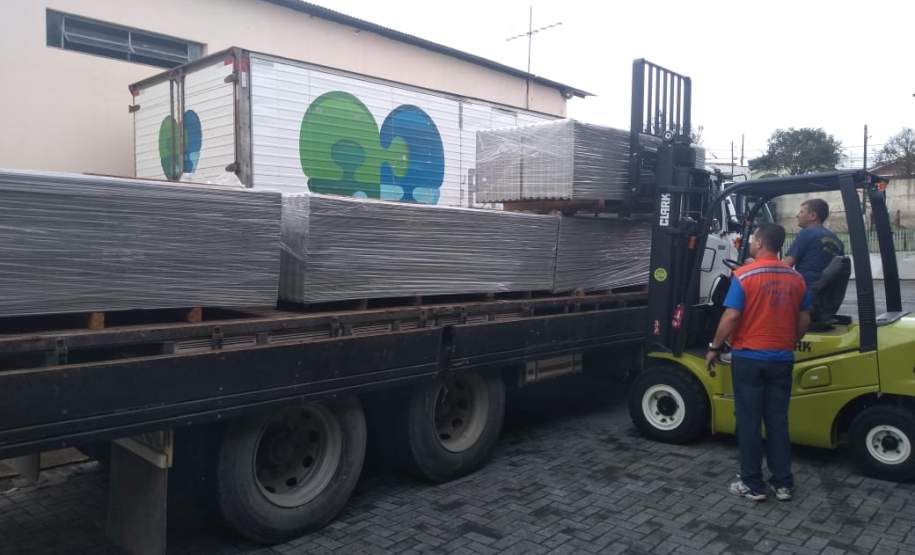 Carregamento de telhas