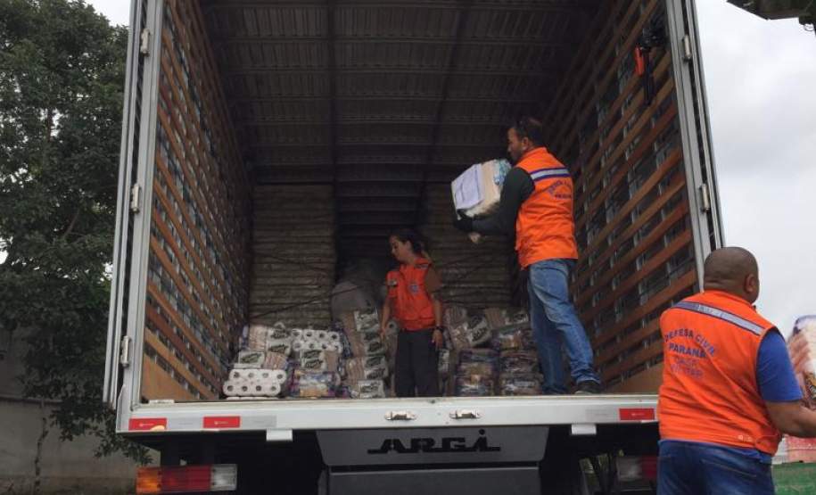 Entrega dos donativos