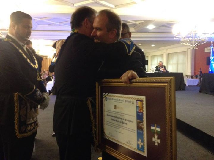 DEFESA CIVIL DO PARANÁ RECEBE HOMENAGEM DA MAÇONARIA DEFESA CIVIL DO PARANÁ RECEBE HOMENAGEM DA MAÇONARIA