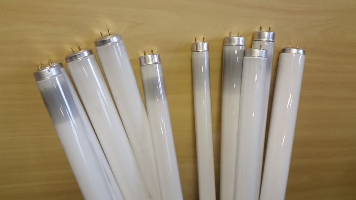 Descarte correto de lâmpada fluorescente evita a contaminação de mananciais