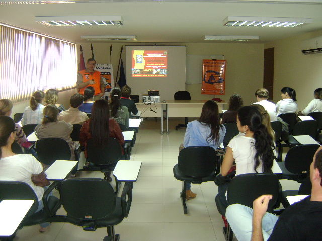 VISITA SEMANA DE REDUÇÃO DE DESASTRES