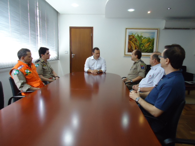 Na data do dia 10/04/2012, o comando do Corpo de Bombeiros de Maringá realizou visita  ao prefeito da cidade de Ubiratã e inspecionou as futuras instalações do Posto de Bombeiros Comunitário, com a visita o comandante do 5º Grupamento de Bombeiros, tratou de detalhes relativo a implantação do Posto de Bombeiros Comunitário e da formação de pessoal que deve ter início nas próximas semanas na cidade de Campo Mourão.