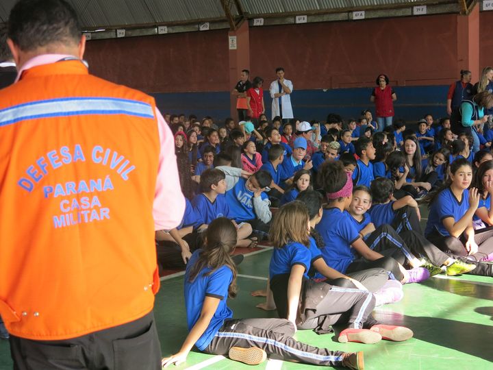 PROGRAMA BRIGADAS ESCOLARES REALIZA PLANO DE ABANDONO EM COLÉGIO ESTADUAL NO BAIRRO SÍTIO CERCADO.