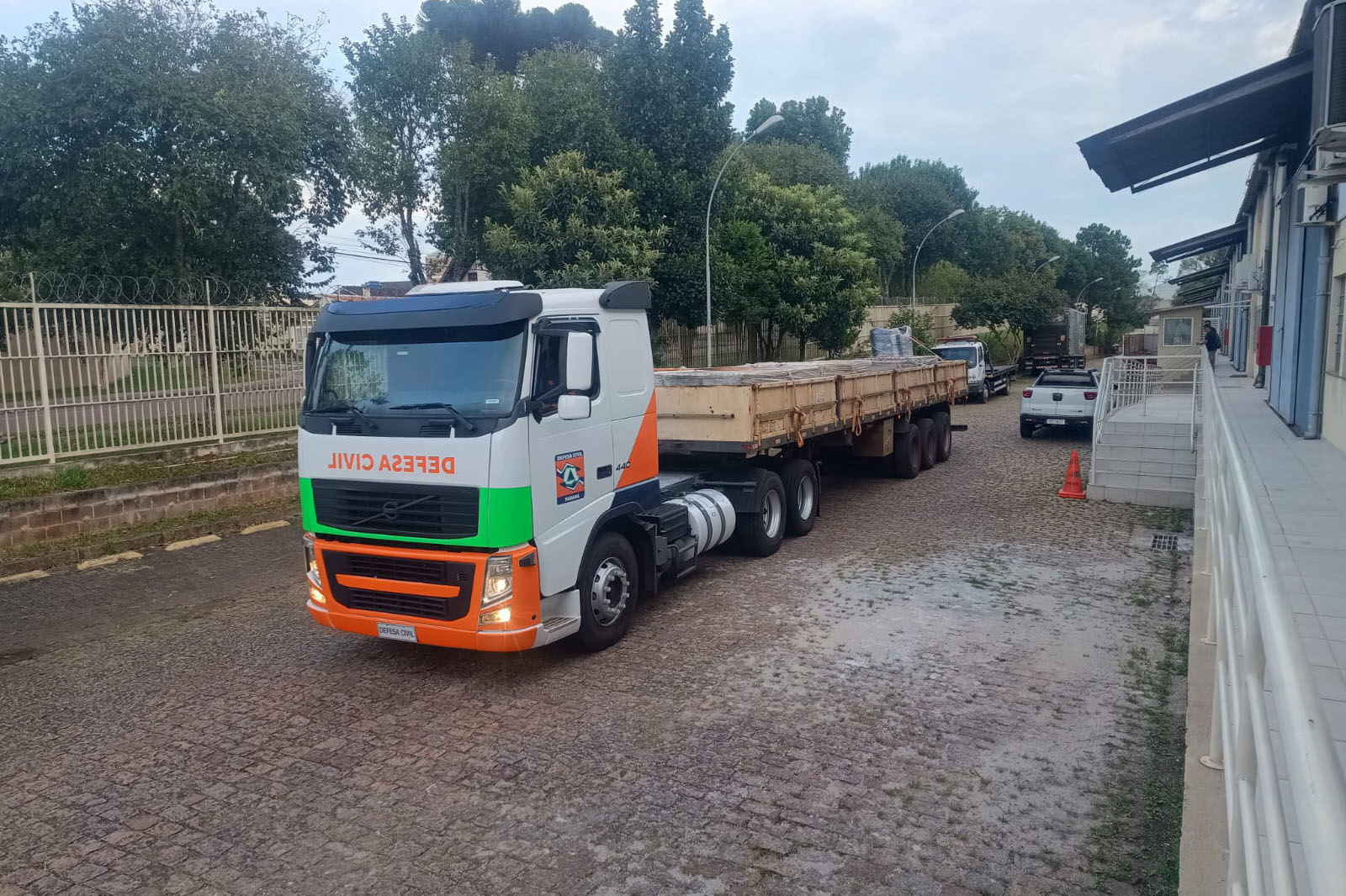 Após tempestade, Defesa Civil Estadual vai enviar 4 mil telhas para Balsa Nova