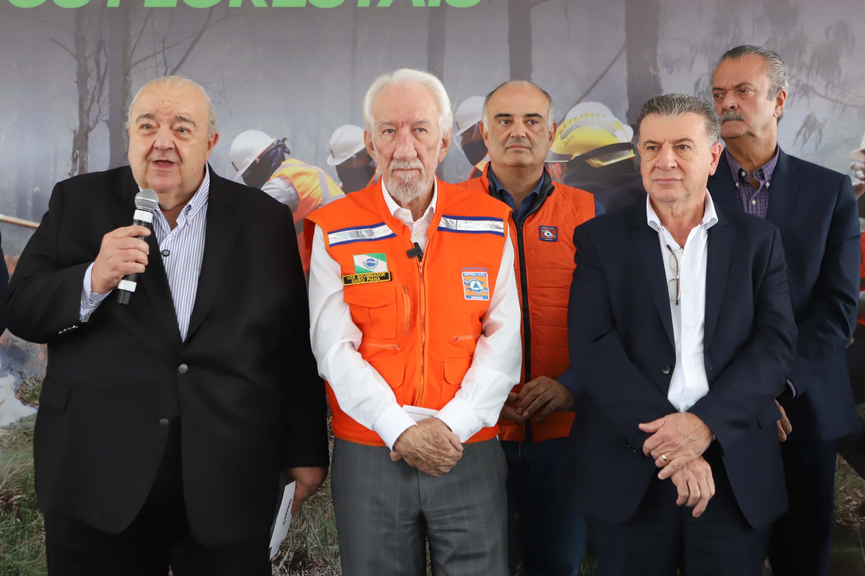 Resposta rápida: Estado entrega equipamentos a 100 municípios para combate a incêndios