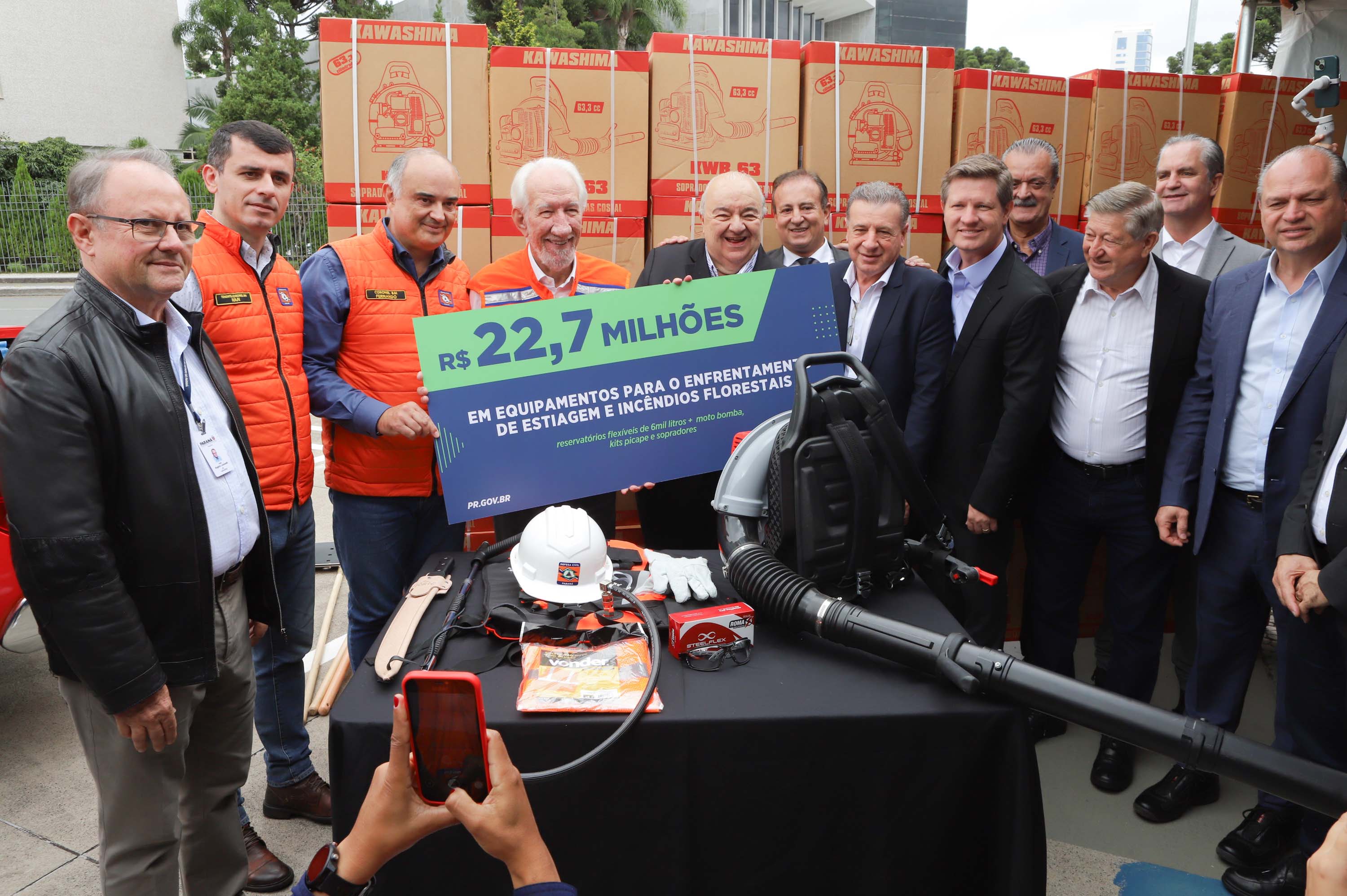 Resposta rápida: Estado entrega equipamentos a 100 municípios para combate a incêndios