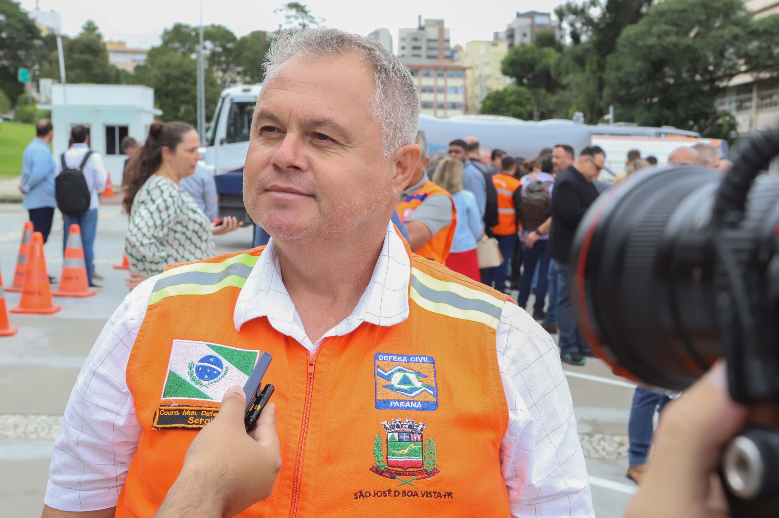 Resposta rápida: Estado entrega equipamentos a 100 municípios para combate a incêndios