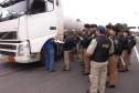 2ª CORPDEC Realiza Fiscalização ao Transporte Rodoviário de Produtos Perigosos


	-  No dia 11 de Julho de 2014, a 2ª CORPDEC  realizou Fiscalização no Transporte Rodoviário de Produtos Perigosos no Posto da Polícia Rodoviária Federal  do Município de Irati -  BR 277,  km 245