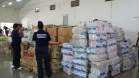 Durante a semana, diversos órgãos trabalharam em conjunto com os voluntários que se dispuseram a separar e entregar os donativos que chegavam aos pontos de distribuição.