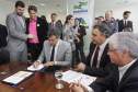 O Governo do Paraná anunciou nesta quarta-feira (23) a construção de 1.520 casas populares, em 21 municípios do Estado. O governador Beto Richa e o presidente da Companhia de Habitação do Paraná (Cohapar), Abelardo Lupion, assinaram os contratos de prestação de serviço para a construção das moradias. O investimento é estimado em R$ 101 milhões.