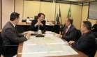 Na manhã desta terça-feira, 31, o secretário do Desenvolvimento Urbano, Ratinho Junior, recebeu em seu gabinete, na SEDU, o secretário de Estado Chefe da Casa Militar do Paraná, coronel Adilson Castilho Casitas