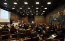 Empreendedores, agências reguladoras, órgãos do Governo do Estado e profissionais da área de engenharia se reuniram nesta terça-feira (23), em Curitiba, para o seminário “Plano de Ação de Emergência de Barragens – Interrelações entre órgãos do Governo e Empreendedores”. A proposta foi debater as ações de prevenção e ação em casos de acidentes em barragens, para evitar tragédias como a que aconteceu em Mariana, Minas Gerais, em novembro do ano passado. 