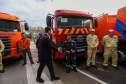 Governador Ratinho Junior entrega 10 novos caminhões para combate a incêndios