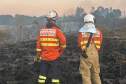 Aviões contratados pelo Estado reforçam combates a dois incêndios em Ponta Grossa