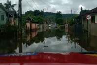 Sobe para 4,2 mil o número de pessoas atingidas pelas chuvas no Litoral e RMC