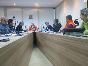 Deputado Estadual e Superintendente do Esporte visitam a Defesa Civil do Paraná 