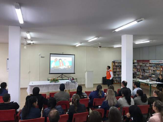 Núcleos Regionais de Educação de Pitanga e Ivaiporã recebem capacitação do Programa Brigadas Escolares