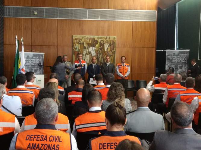 Paraná reforça Frente Parlamentar de Proteção e Defesa Civil