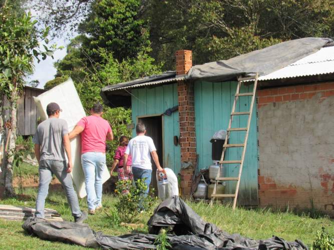Estado presta auxílio a municípios atingidos por desastres