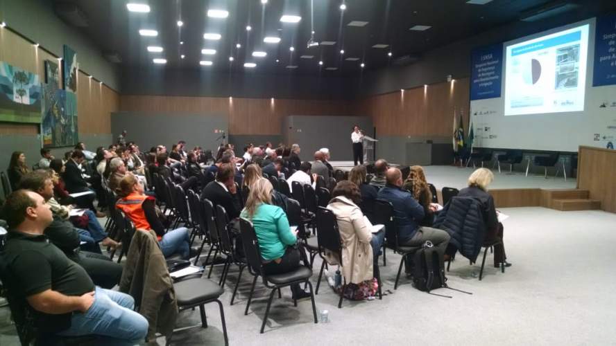 Integrantes da Seção de Redução de Riscos da Defesa Civil Estadual participam do I Simpósio Nacional de Segurança de Barragens para Abastecimento e Irrigação