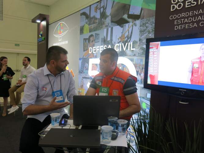 A Defesa Civil do Paraná tem participação no encontro Governo 5.0