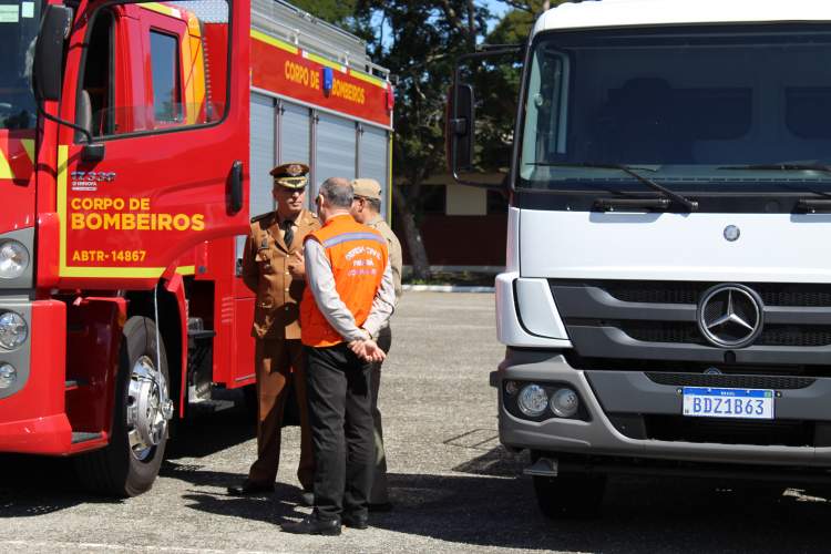 doação bombeiro