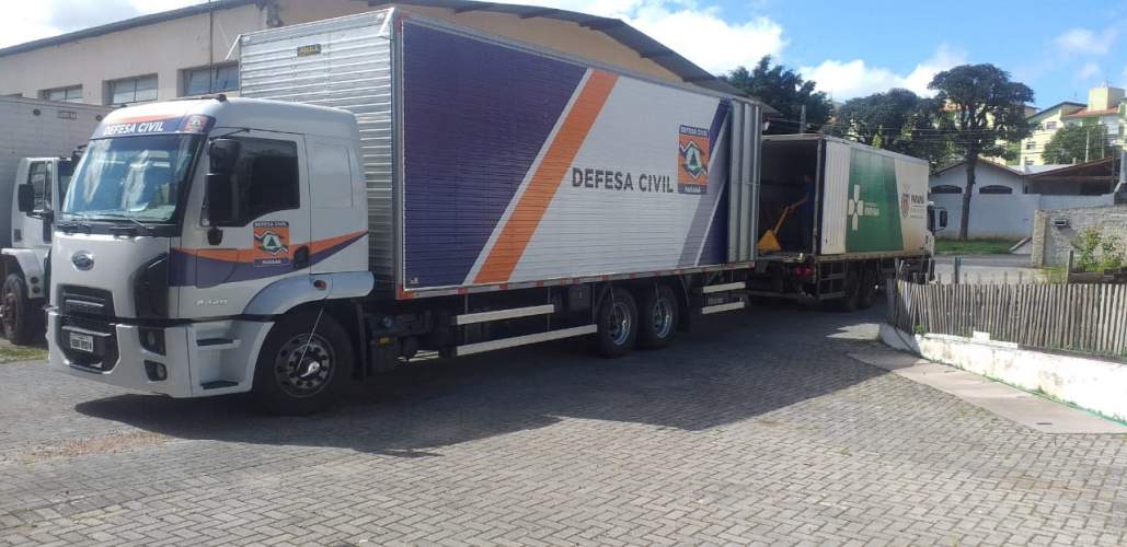 caminhão defesa civil