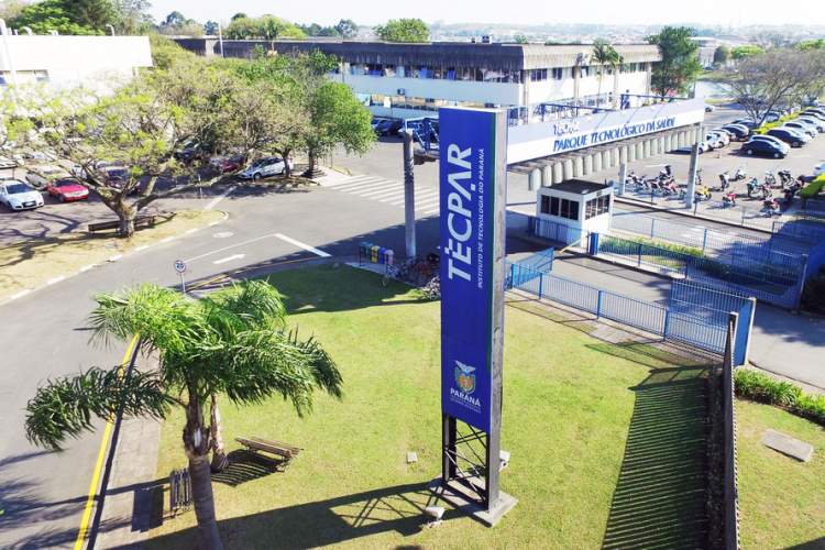 Instituto paranaense já produziu 1 milhão de testes da Covid-19