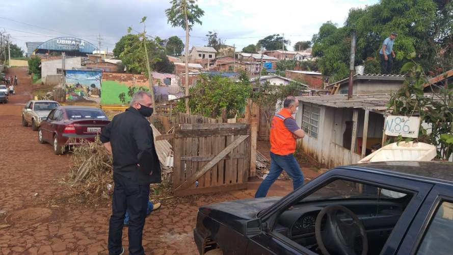 Coordenador Estadual da Defesa Civil visita o município de Ubiratã para acompanhar as ações de resposta