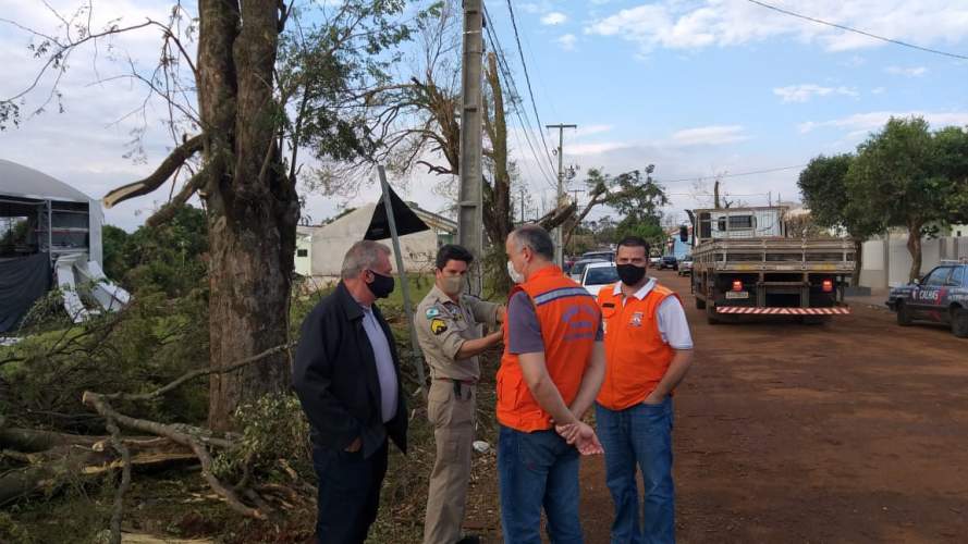 Coordenador Estadual da Defesa Civil visita o município de Ubiratã para acompanhar as ações de resposta