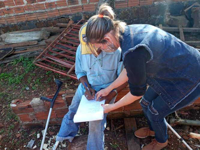 Defesa Civil realiza entrega de telhas, itens de ajuda humanitária e cestas básicas para o município de Santa Lúcia
