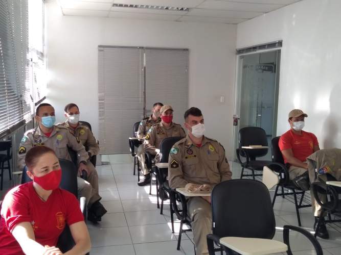 Capacitação com Drones no 8°SGBI/17ª Corpdec.