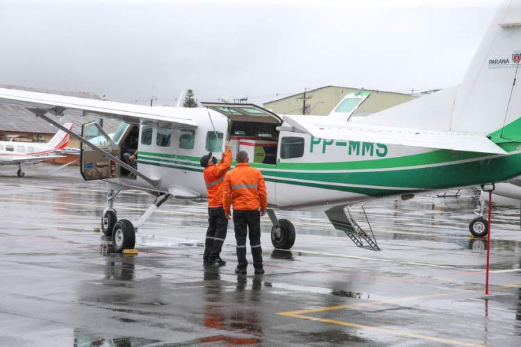 Governo começa a distribuir vacinas no Interior do Paraná