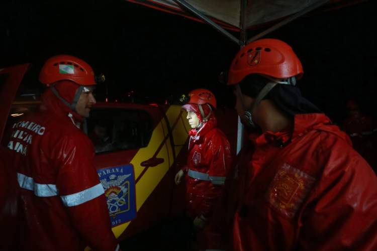 Deslizamento na BR-376