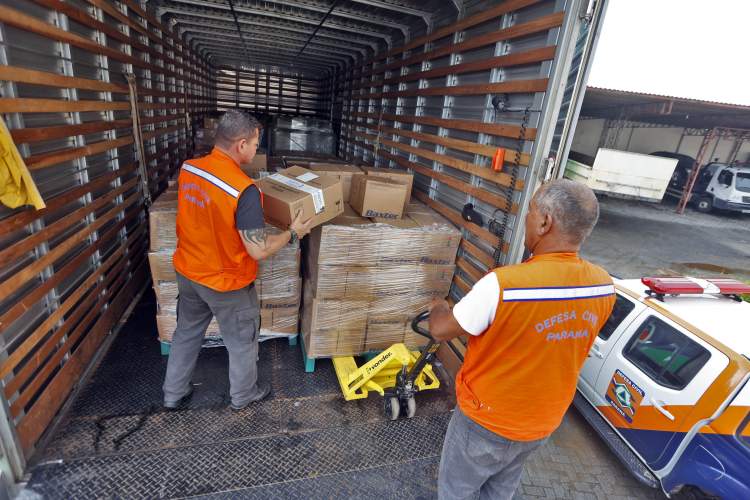 Estado envia insumos e medicamentos aos municípios do Litoral nesta quinta-feira