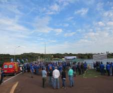 Voluntários retiram mais de 26 toneladas de lixo da bacia do Rio Cascavel
