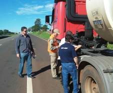 13ª CORPDEC / 4º SGBI realiza Fiscalização Integrada de Transporte de Produtos Perigosos.