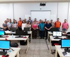 Curso realizado em Toledo pela Defesa Civil Estadual, auxilia os coordenadores municipais para preenchimento do FIDE em situação de ocorrência real