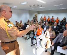 A Casa Militar do Paraná criou um grupo de trabalho para discutir as questões relacionadas à paralisação dos caminhoneiros e integrar as ações para garantir o abastecimento e a continuidade dos serviços públicos. A primeira reunião aconteceu nesta quinta-feira (23) na sede da Defesa Civil, em Curitiba, e contou com representantes do poder público, do setor produtivo e da sociedade civil organizada.Curitiba, 24/05/2018.   Foto: José Fernando Ogura/ANPr