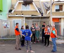 A governadora Cida Borghetti esteve neste sábado (1) em Itaperuçu, na Região Metropolitana de Curitiba. O município foi atingido por um forte temporal no início da tarde desta sexta-feira (30). No local, Cida determinou agilidade das equipes do governo no atendimento às mais de 2.500 pessoas afetadas. A cidade vizinha, Rio Branco do Sul, também foi atingida.  -  Itaperuçu, 01/12/2018  - Foto: José Fernando Ogura/ANPr