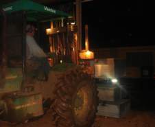 14ª COORDENADORIA REGIONAL DE DEFESA CIVIL FAZ ENTREGA DE TELHAS DE FRIBOCIMENTO AS VÍTIMAS ATINGIDAS POR GRANIZO NO MUNICIPIO DE RESERVA DO IGUAÇÚ.