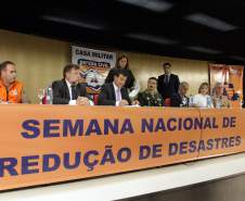 Governador libera recursos para ampliar prevenção contra desastres no Litoral