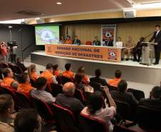 Governador libera recursos para ampliar prevenção contra desastres no Litoral