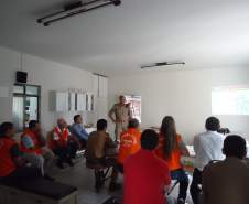 13ª COREDEC realiza no dia 11 o  Iº Encontro de Voluntários de 
Defesa Civil e Palestra seguida de Evacuação Escolar na cidade de Apucarana contemplando a V Semana Nacional de Redução de Desastres