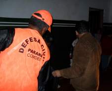 Fortes ventos trouxeram prejuízos na cidade de Marilândia do Sul.