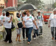Defesa Civil faz exercício simulado de ação em caso de desastres naturais ou risco iminente de acidentes em Antonina, Litoral do Estado. O exercício simulado de abandono emergencial mobilizou moradores e representantes de órgãos e instituições que precisam agir em conjunto nas situações de emergência. Antonina, 12/11/2011.Foto: José Adair Gomercindo / AENotícias